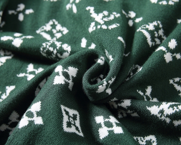 ブランドセーター着用イメージ